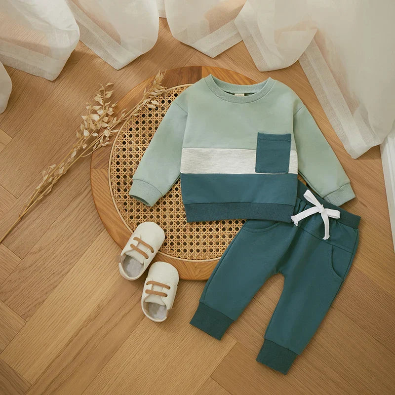 Ensemble 2 pièces avec blocs de couleurs bébé